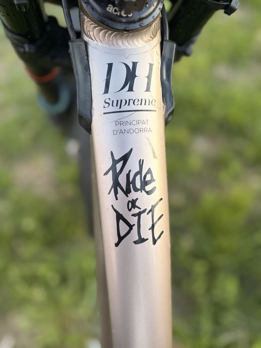 Велосипед Commencal V4 2024