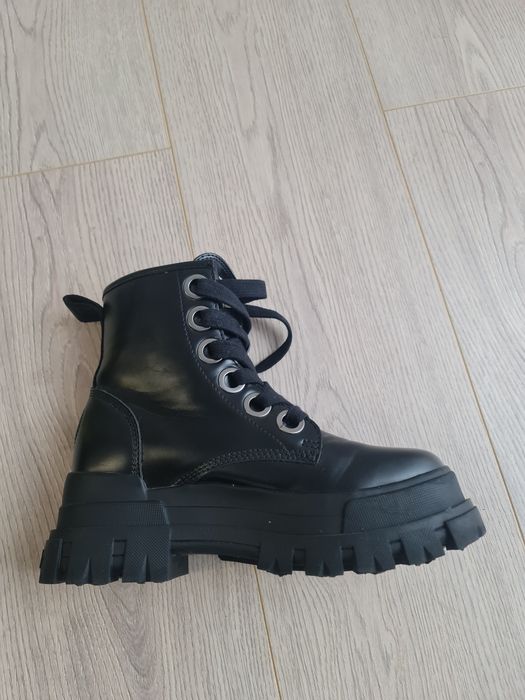 Buffalo Aspha lace up hi