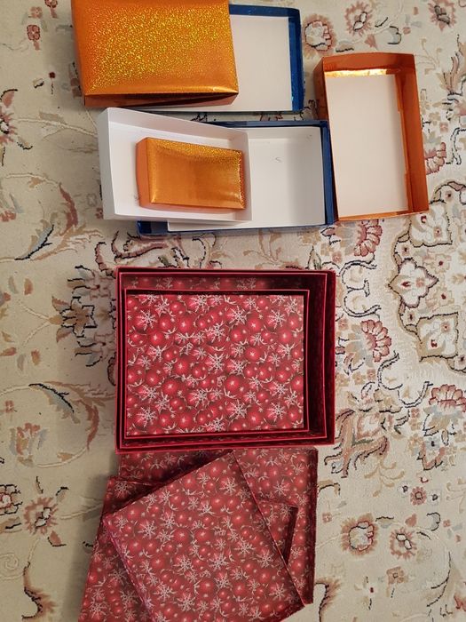 Падарочные коробки, комплект 1300 тг