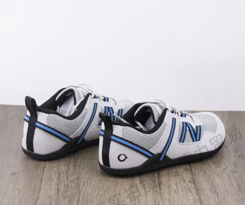 Кроссовки босоногие