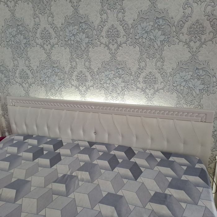 Продам кровать  двуспальную