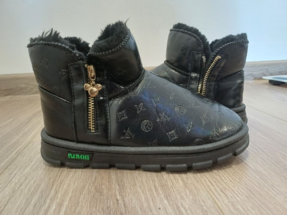 Угги тёплые новые 36 размер