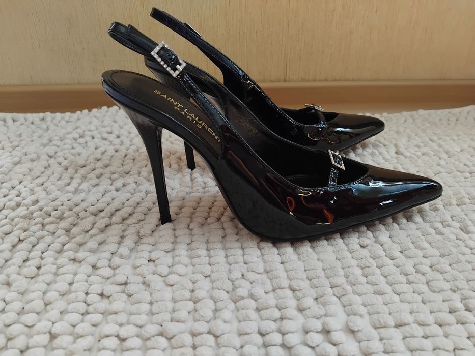 Saint Laurent налични