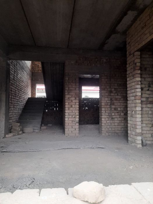 Yangi qurilgan uchaska arendaga (sklad)