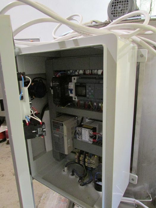 Центрофуга за вадене на мед