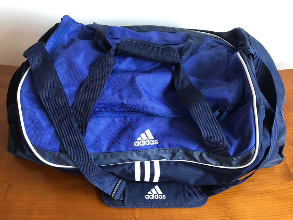 Lot 12 genti calatorii / sport / sala / fitness Adidas, Hummel, H2O, Gio Style stare buna si foarte buna