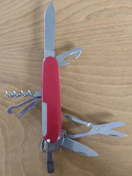 Лот швейцарски ножчета