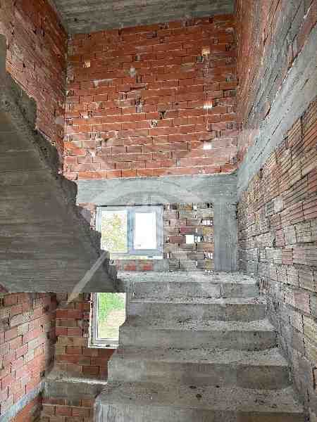 Продава се Промишлена сграда в Поморие - 800 кв.м за 199 €/кв.м - Снимка #2