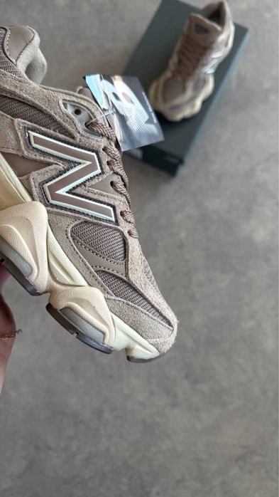 New Balance 9060 - “Mushroom Brown”