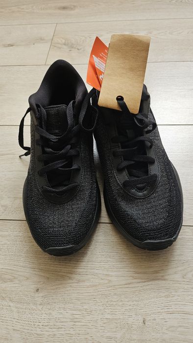 Кроссовки Nike 42р