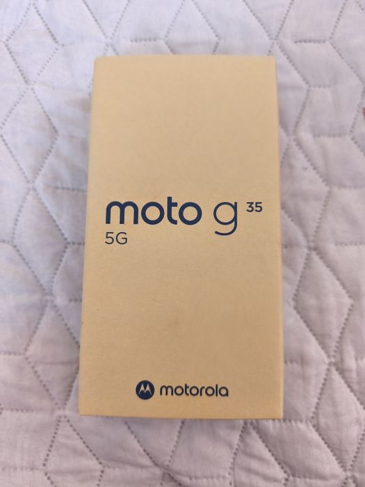 ЧИСТО НОВ мобилен телефон motorola g35