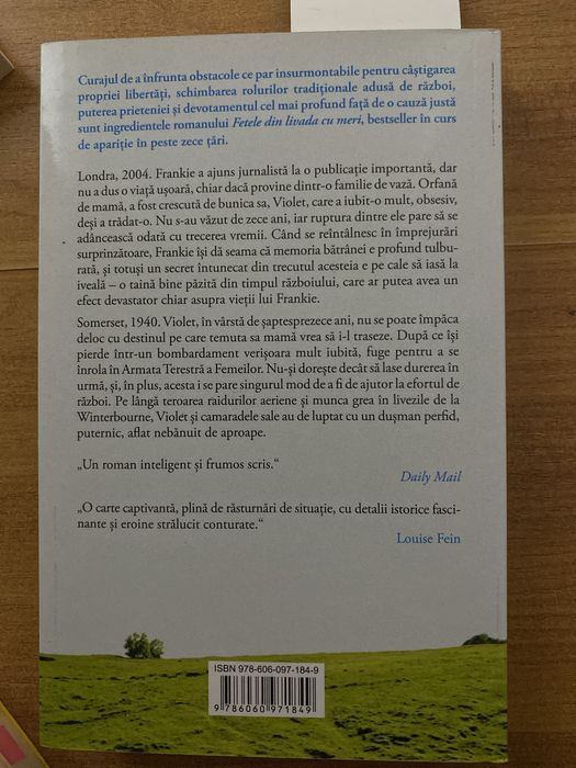 Fetele din livada cu meri-Nikola Scott