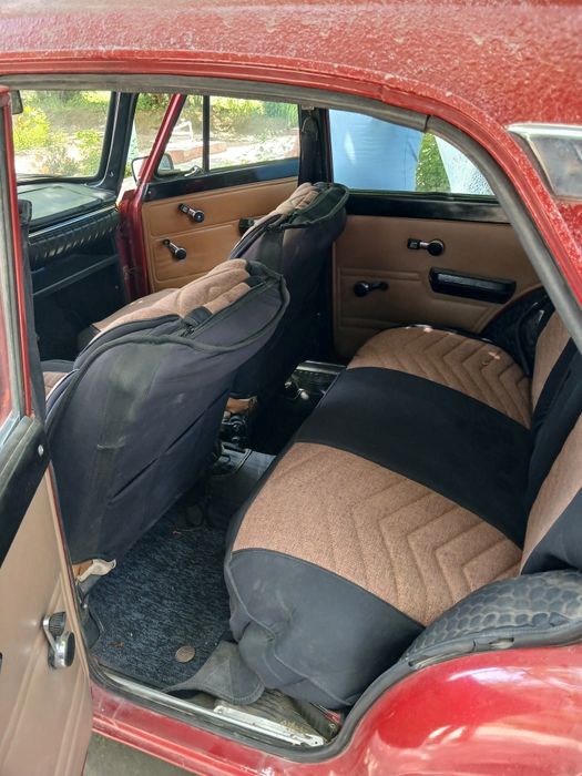 Sotiladi Moskvich 412