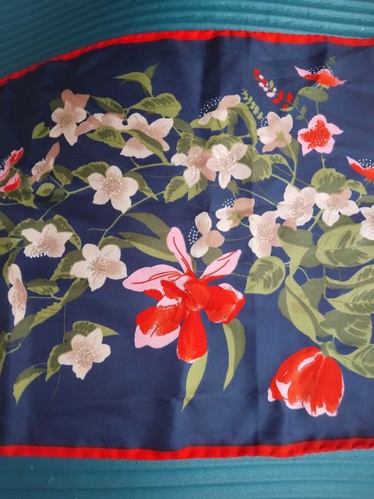 Leonardi 100% оригинален дамски шал