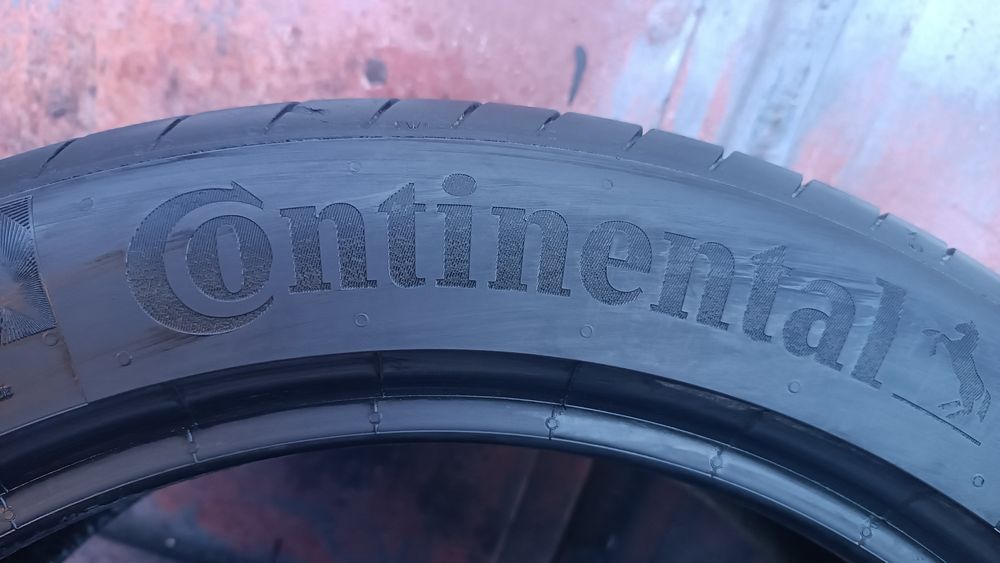 235/45/18 Continental Дот 2122