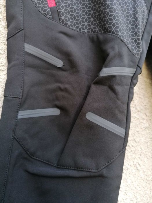 Продавам нов дамски зимен софт шел панталон ветроустойчив Black Yak