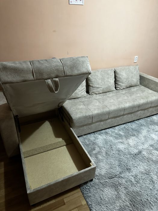 Продаю диван 2,80 х 1,40