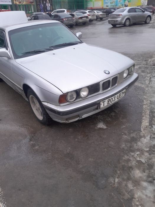 Продам  бмв 520.