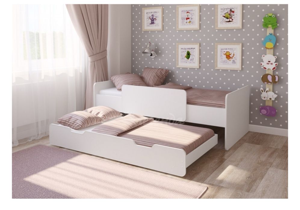 Детская кровать для двоих детей