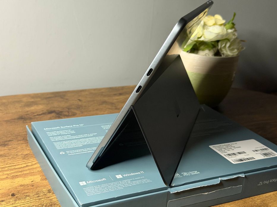 Surface Pro 12 OLED (2в1)