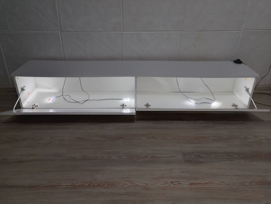 Шкаф за телевизор