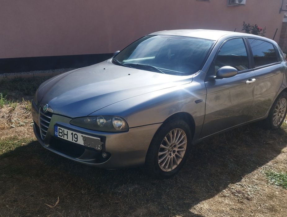 Alfa Romeo 147 2005 benzină, 2.362 € — imagine 4