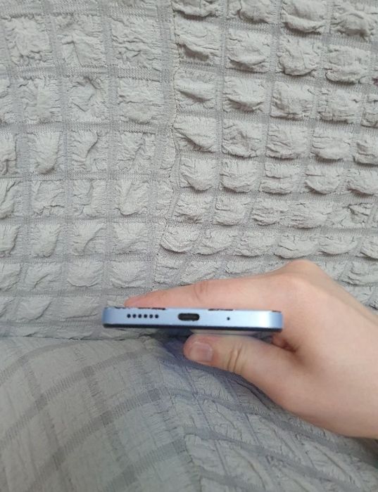 Srochna Sotiladi Xiaomi Redmi 12 8+8/256Gb Blue 4G Original Global