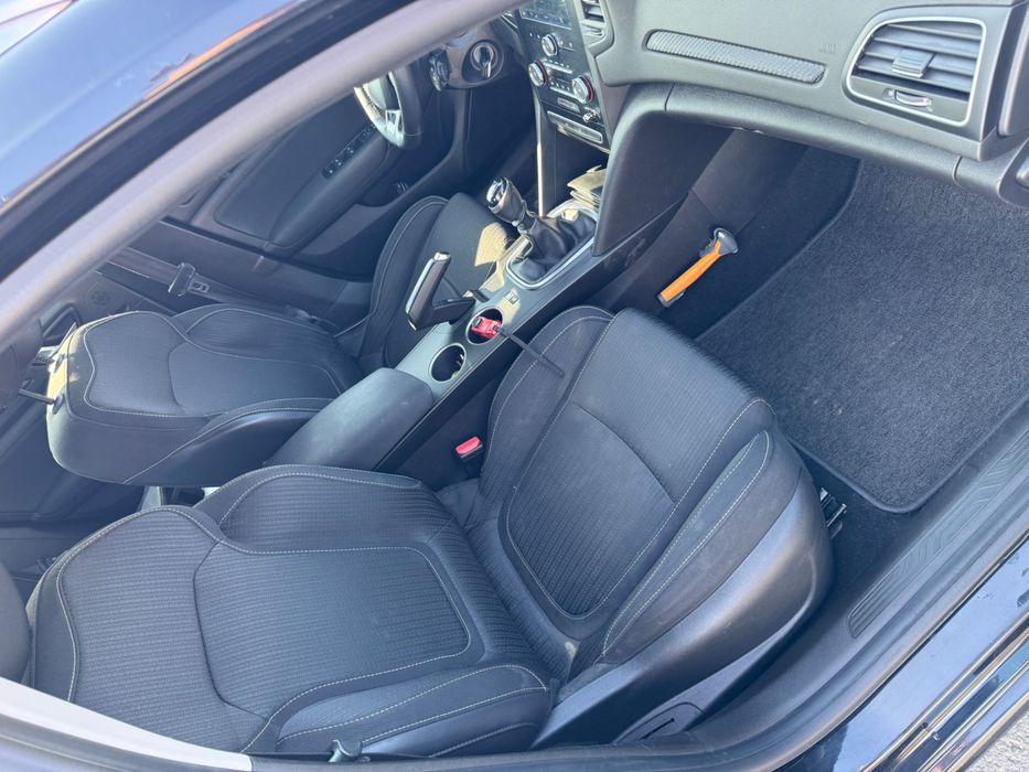 Renault megane 4 break 1.3 tce manual