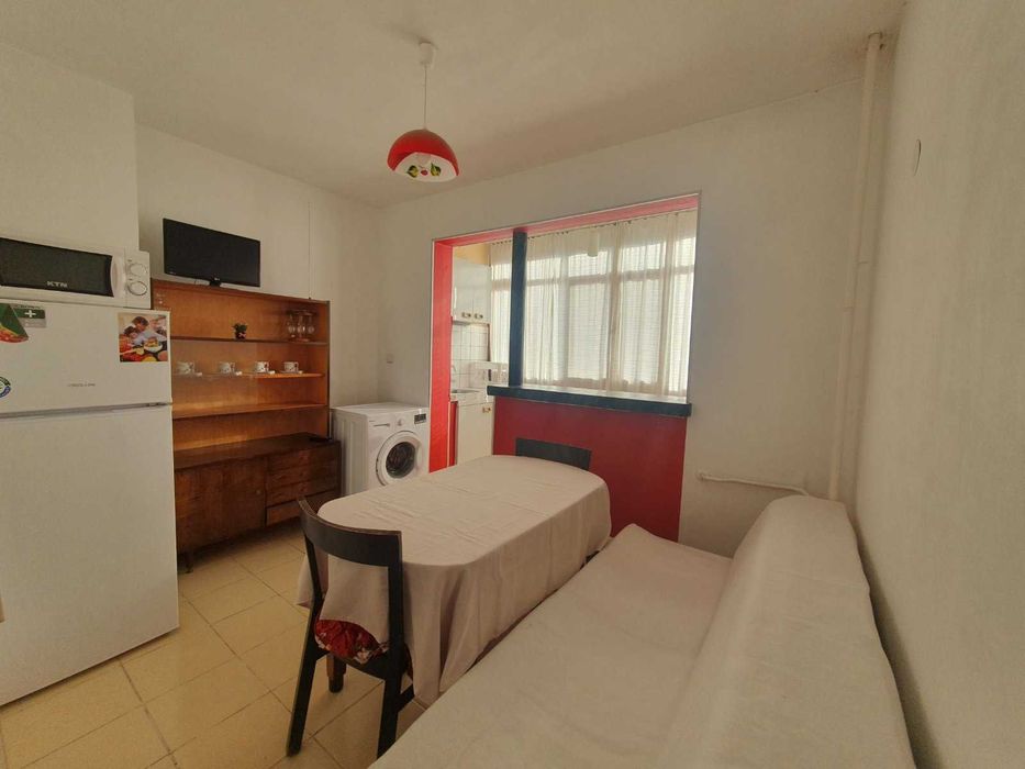 Дава се под наем Едностаен апартамент в Плевен, Идеален център - 38 кв.м за 210 € - Снимка #4