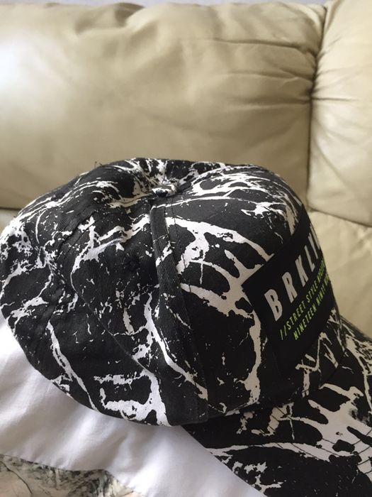 Шапка с козирка