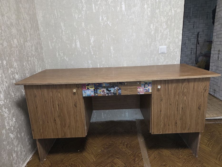 Рабочий письменный  стол
