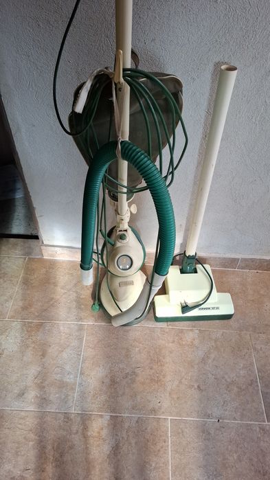 Aspirator vertical Vorwerk Kobold 115 din 1960