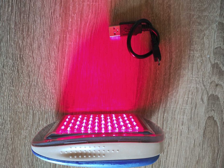 Продавам BIOPTRON Medolight Z4L – професионален уред за светлинна терапия
