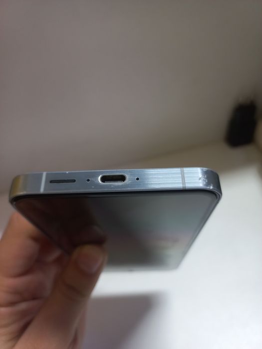 Samsung A55 5G 8/128 GB холати ортача срочно