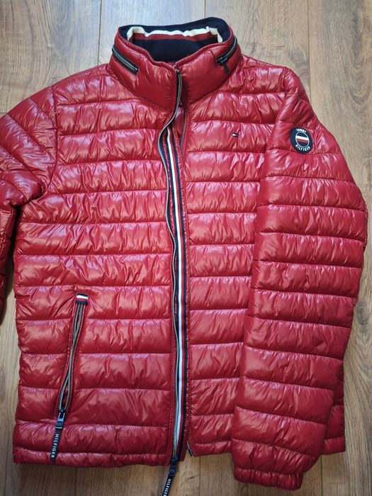 Яке "Tommy HILFIGER"   S