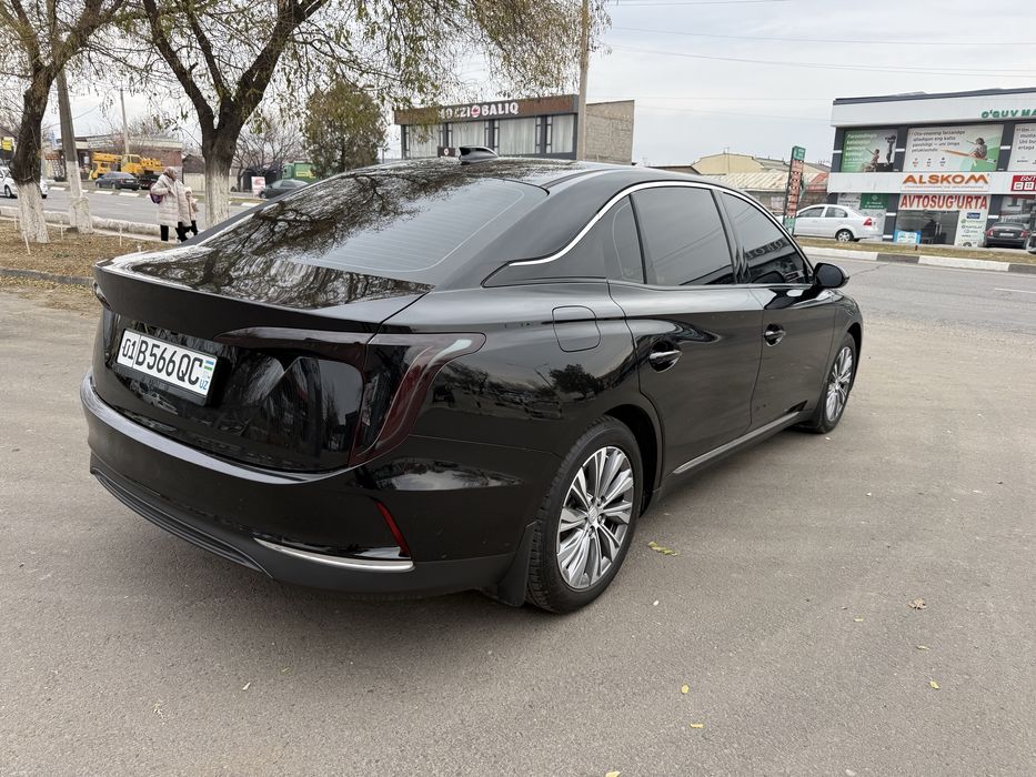 Hongqi eqm 5 500 аренда с выкупом