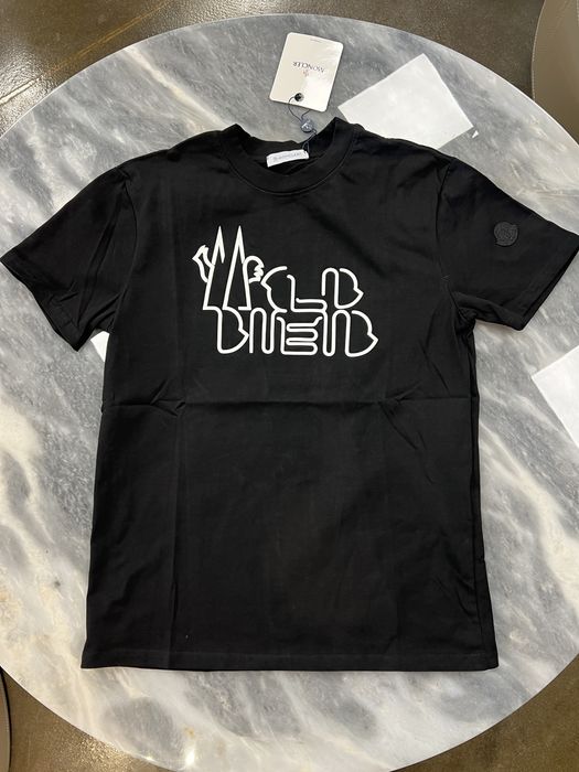 Тениска Moncler.