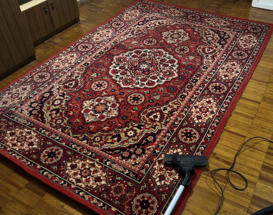 Продам ковер 2х3