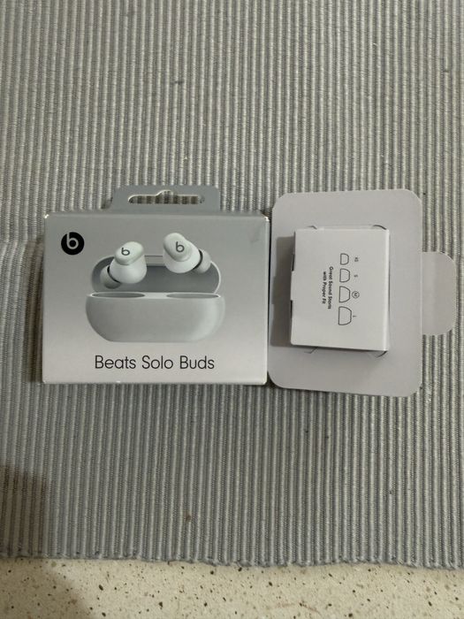 Casti Beats solo buds • Nefolosite