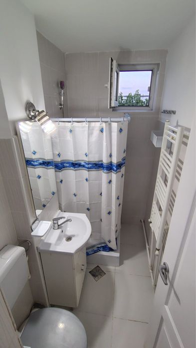 Inchiriez apartament ,micro 19 Galati