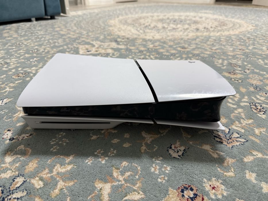 Playstation5 с 6 играми