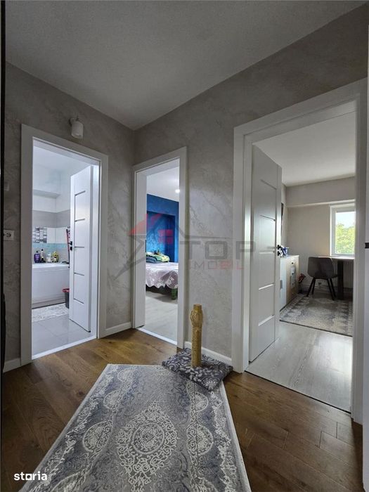 Etaj 2 - Lunca Cetatuii 4 camere decomandat cu 2 bai, bloc din ''97
