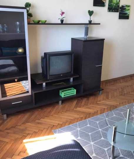 Дава се под наем Двустаен апартамент в Бургас, Зорница - 55 кв.м за 160 € - Снимка #2