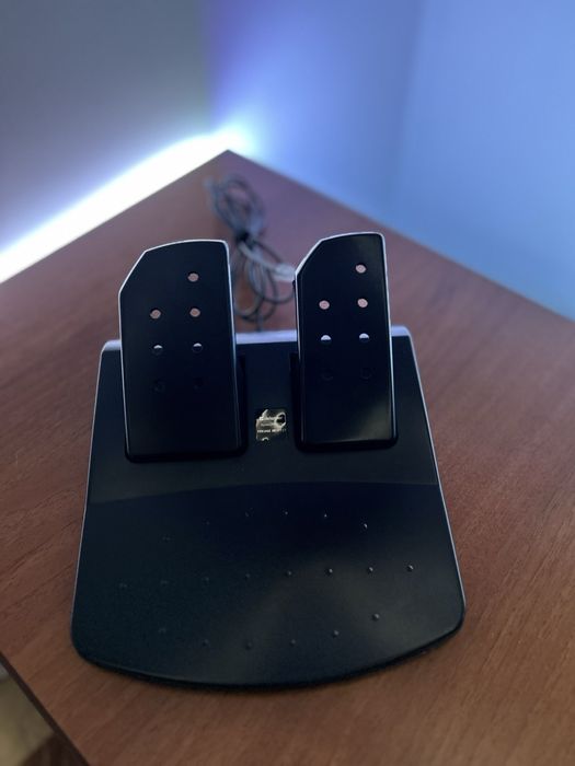 Продавам волан за геймърски игри