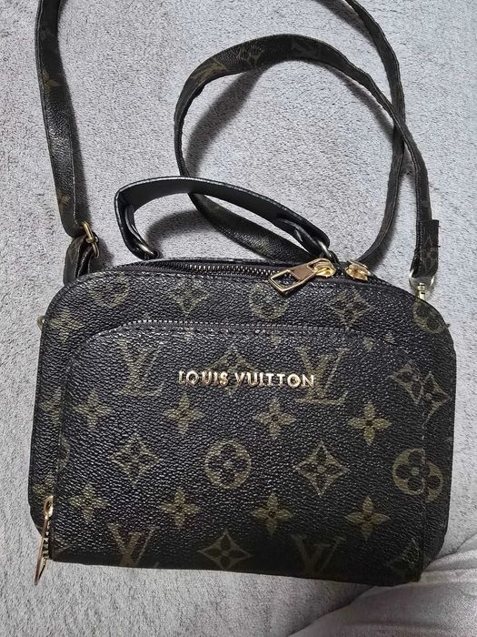 Дамска чанта в кафяв цвят