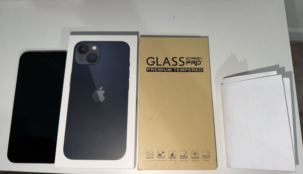 Vand Iphone 13 128 gb midnight