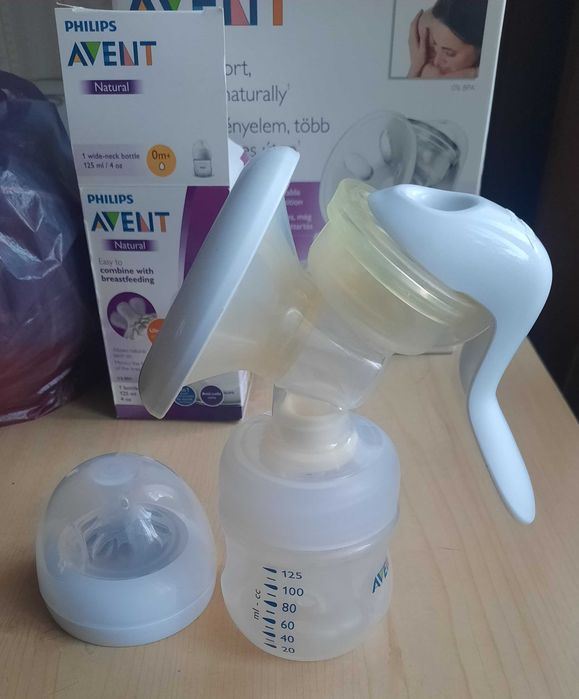 Помпа за кърма Philips Avent+подарък шише