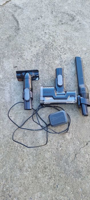 Shark accesorii...incarcator.. perie turbo