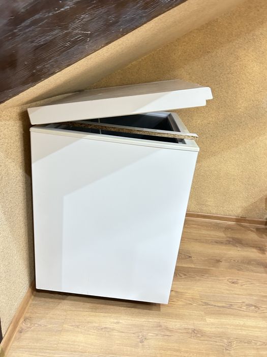 Морозильник 260л