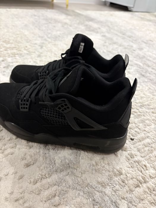 Продам кроссовки